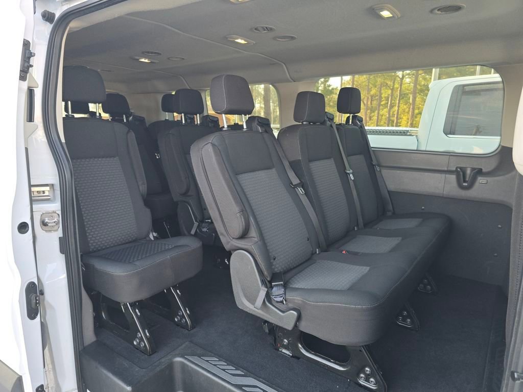Used 2023 Ford Transit 350 XLT RWD image 25