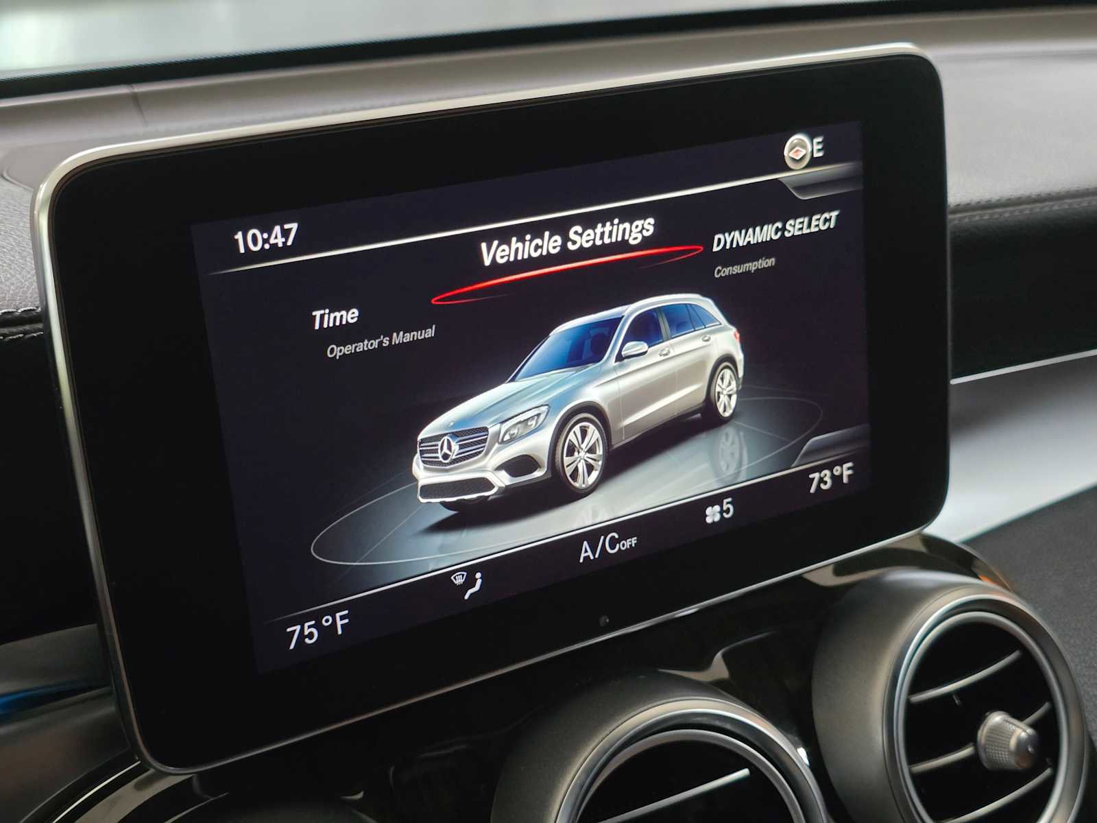 Used 2017 Mercedes-Benz GLC 300 4MATIC image 29