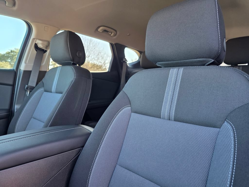 New 2025 Chevrolet Blazer LT w/ LPO, Floor Liner Package FWD image 10