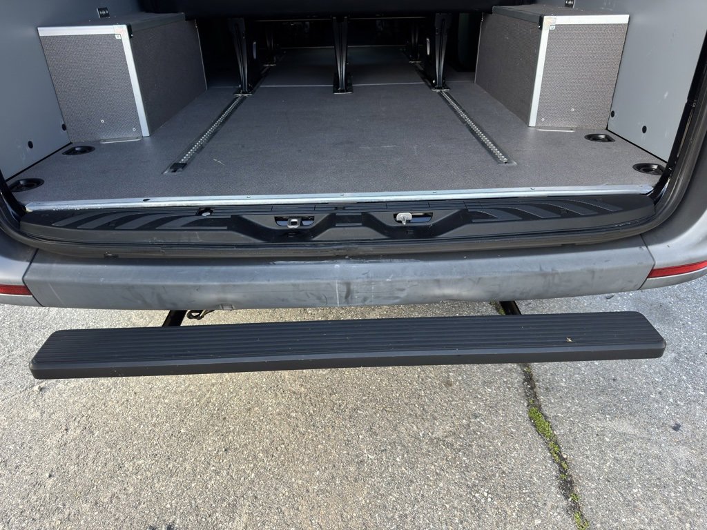 Used 2022 Mercedes-Benz Sprinter 144 Cargo image 24