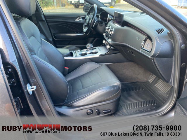Used 2023 Kia Stinger GT2 AWD/4WD image 31