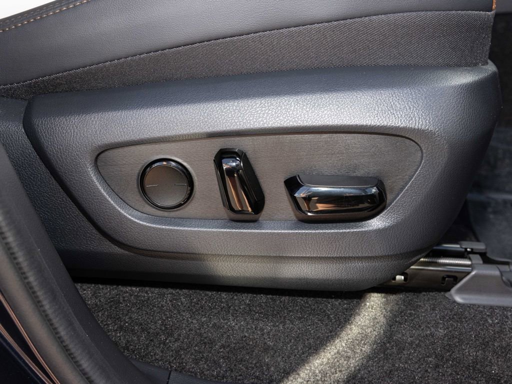 Used 2024 Lexus GX 550 w/ Accessory Package (2T) image 66