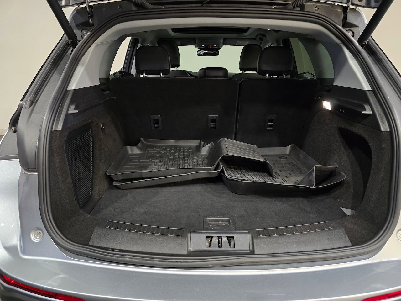 Used 2022 Lincoln Corsair AWD w/ Premium Package image 37