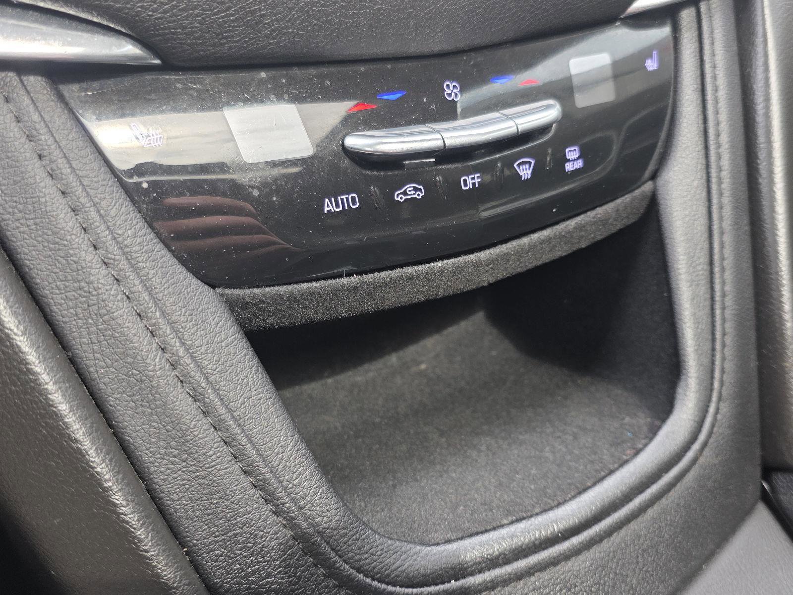 Used 2019 Cadillac XT5 Luxury FWD image 17