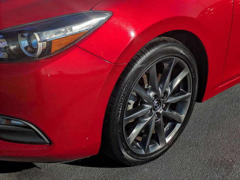 Used 2018 MAZDA MAZDA3 Touring image 8