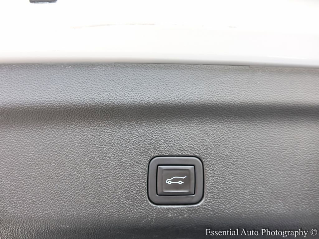 Used 2024 Chevrolet Suburban RST w/ Luxury Package image 36