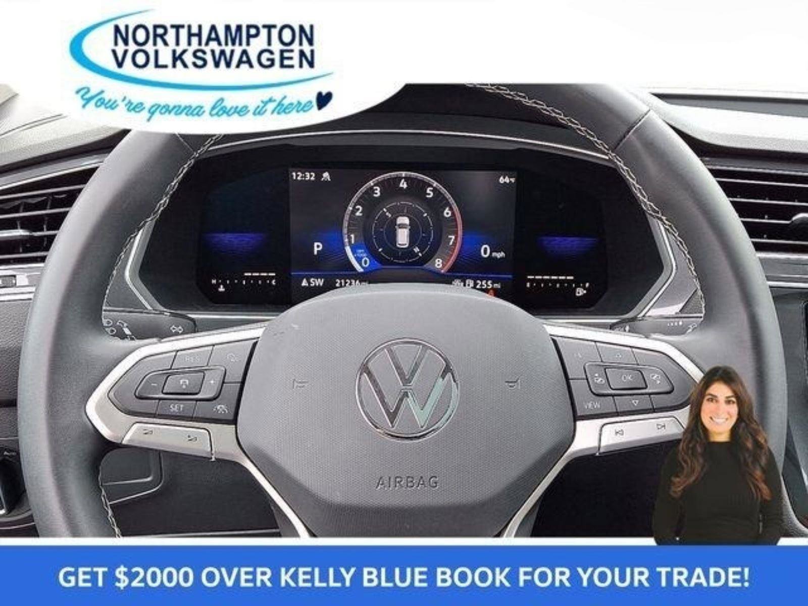 Used 2022 Volkswagen Tiguan SE w/ Panoramic Sunroof Package image 20