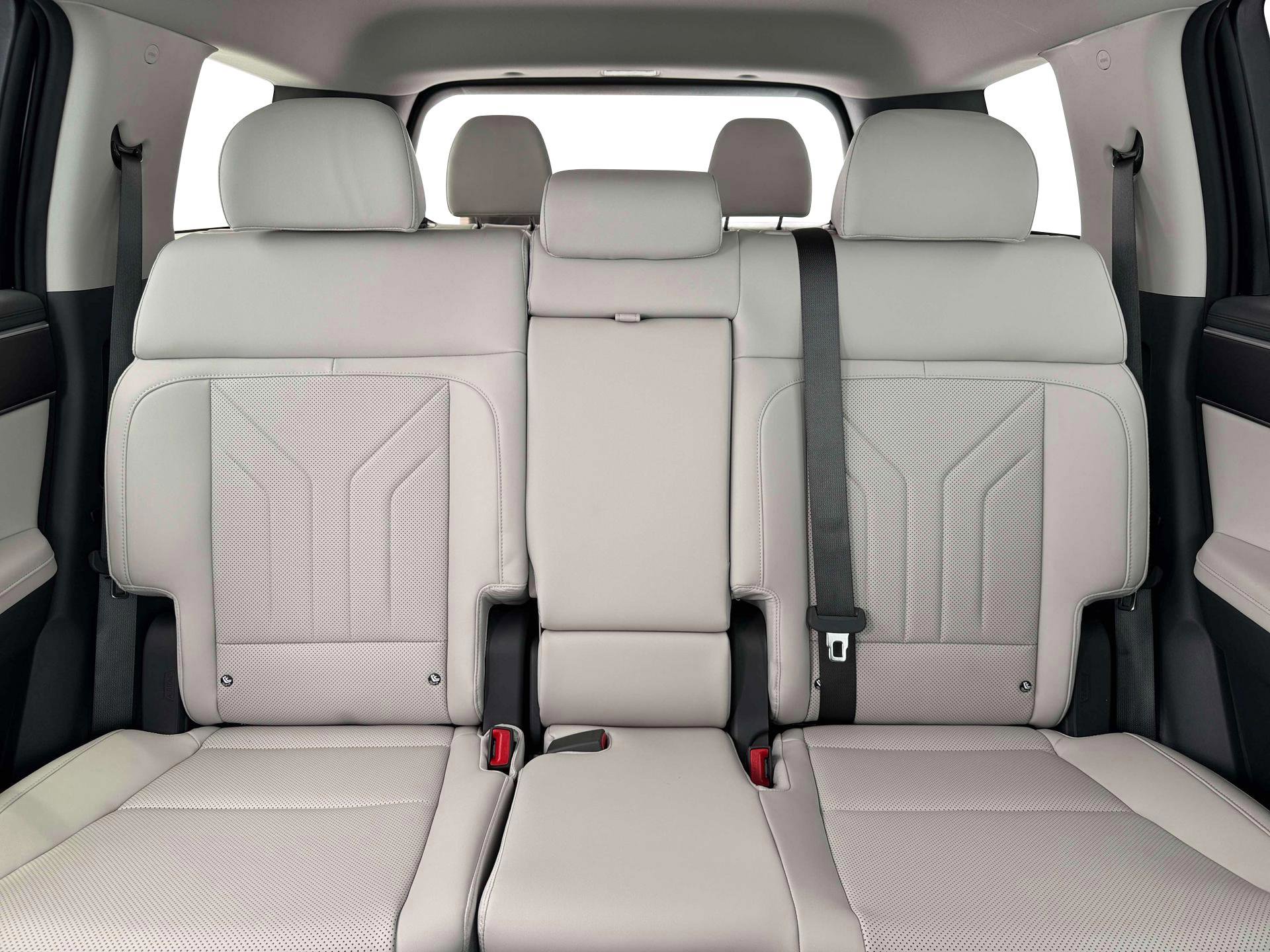 New 2026 Hyundai Santa Fe SEL image 16