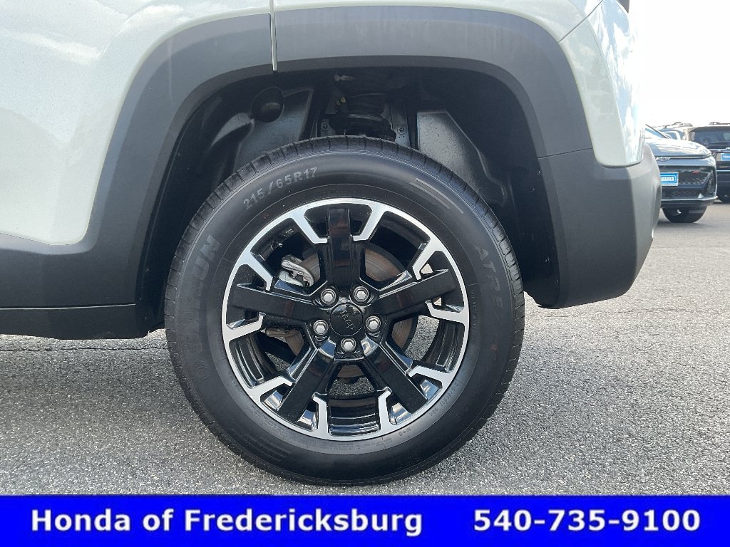 Used 2023 Jeep Renegade Trailhawk AWD/4WD image 10