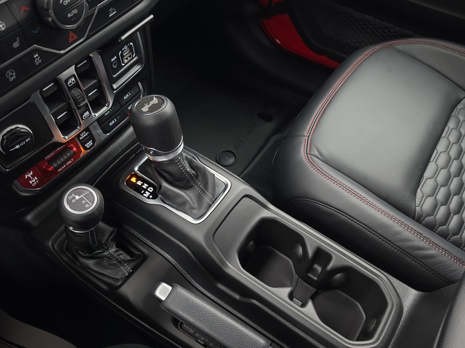 New 2026 Jeep Wrangler Unlimited Rubicon AWD/4WD image 28