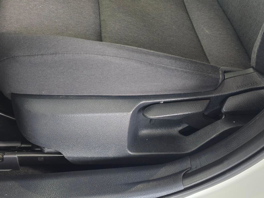 Used 2025 Toyota Camry LE FWD image 23