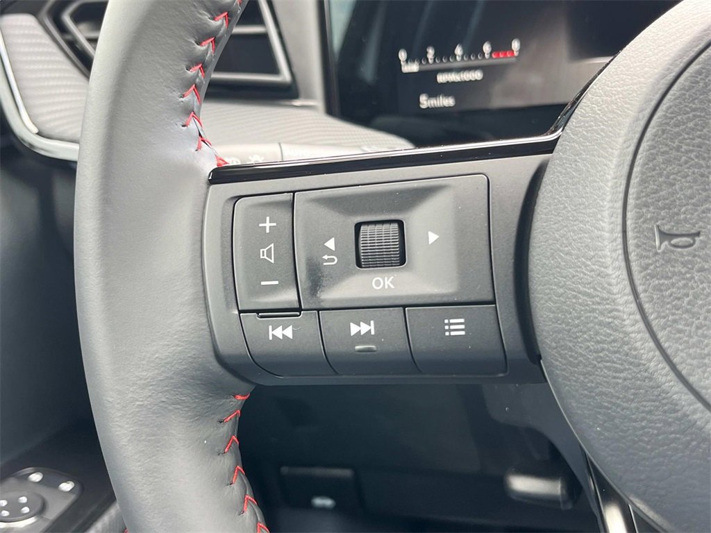 New 2025 Nissan Kicks SR image 22