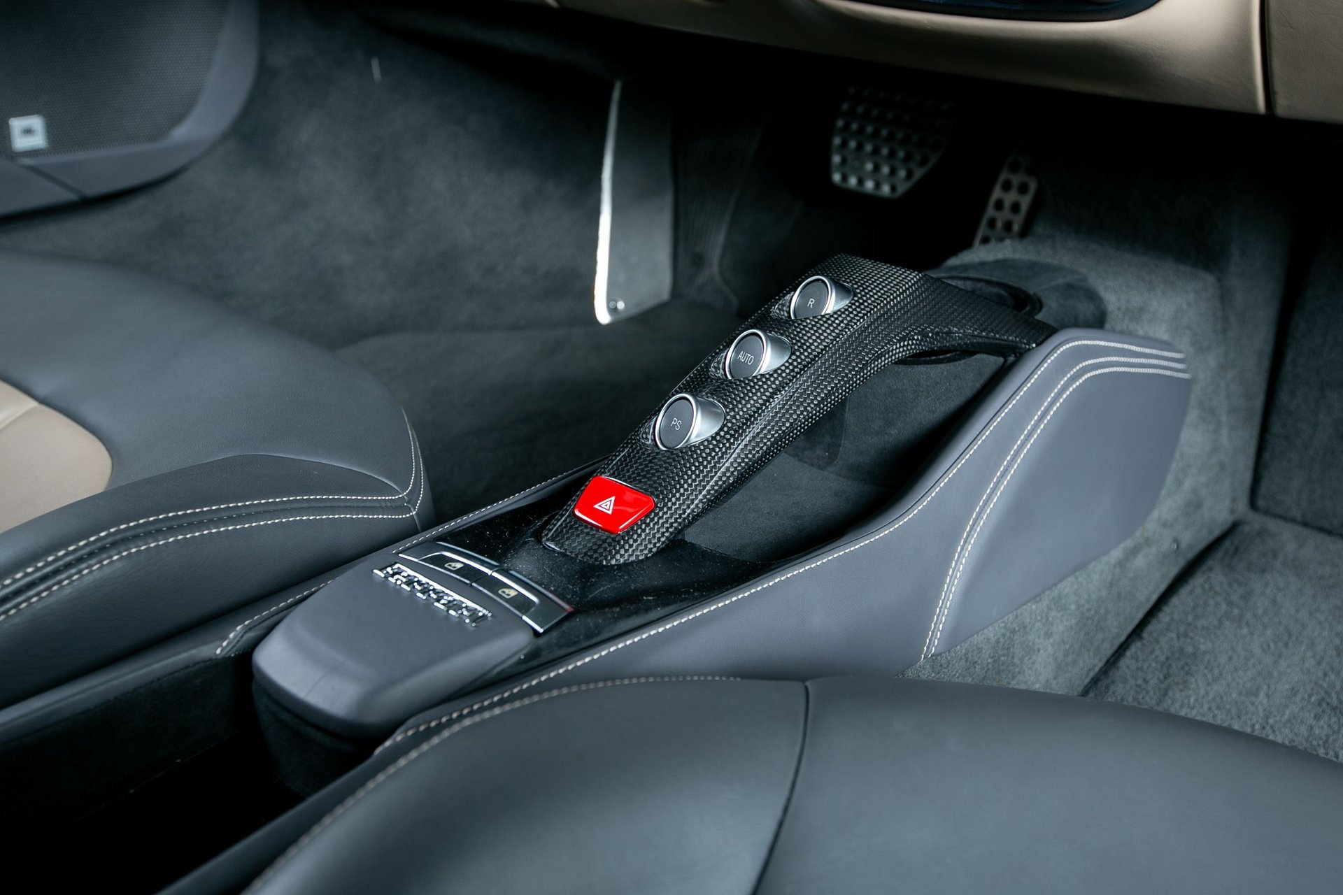 Used 2016 Ferrari 488 GTB image 29