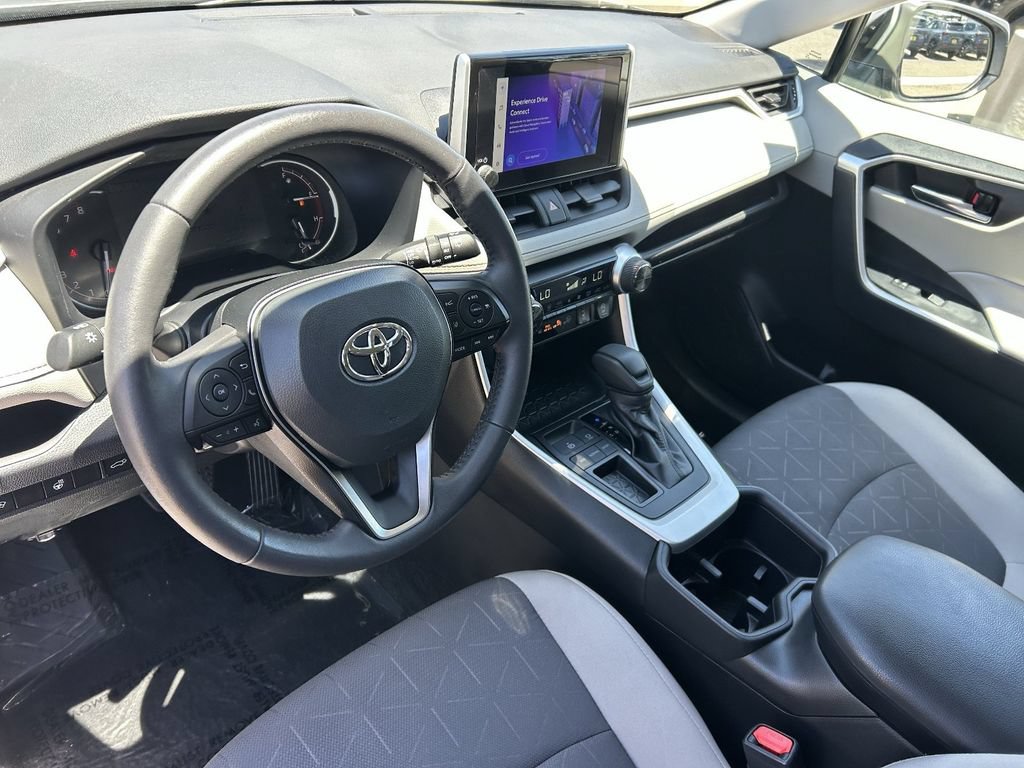 Used 2024 Toyota RAV4 XLE w/ Convenience Package FWD image 27