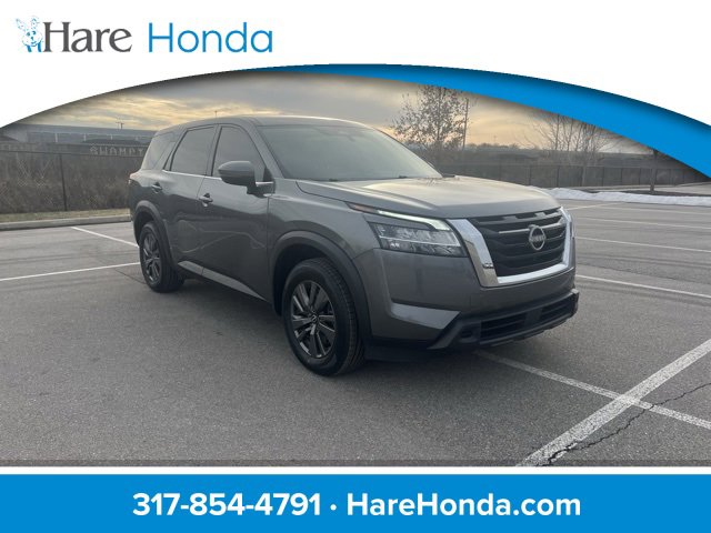 Used 2022 Nissan Pathfinder S image 1