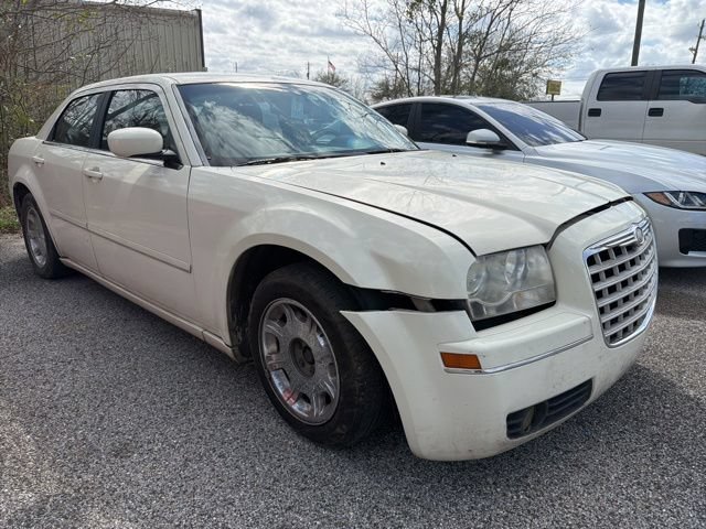 Used 2005 Chrysler 300 Touring RWD image 9
