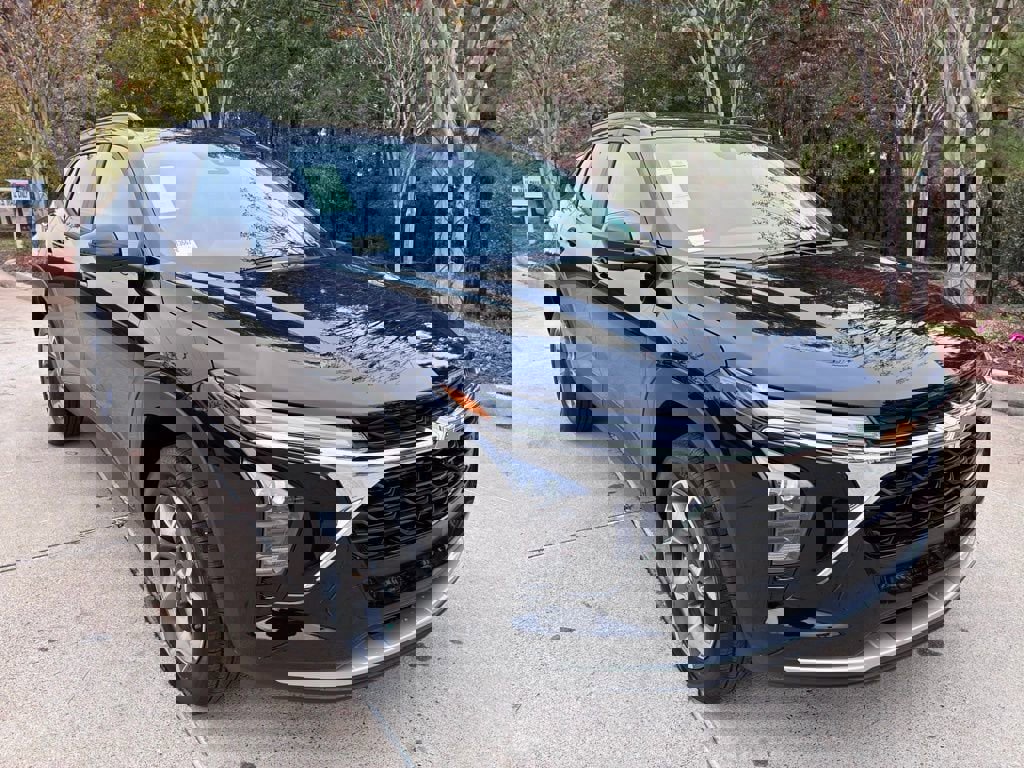 New 2026 Chevrolet Trax LT w/ Driver Confidence Package