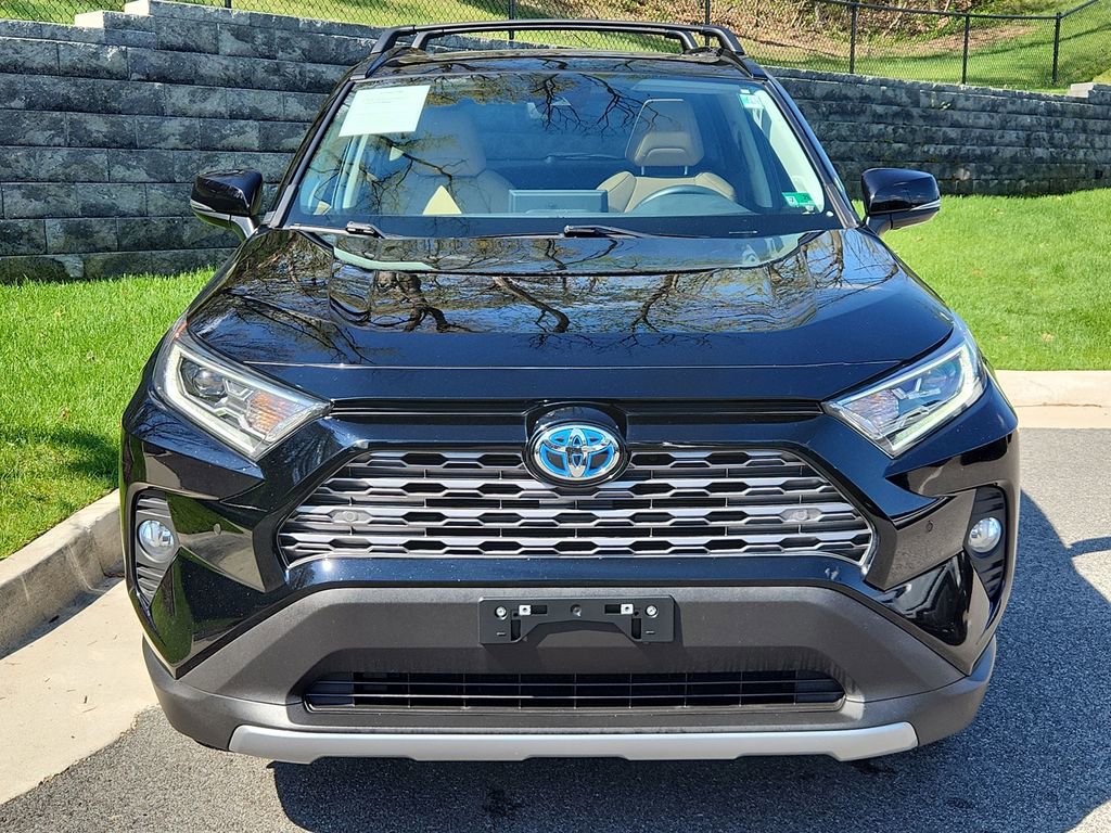 Used 2021 Toyota RAV4 Limited AWD/4WD image 8