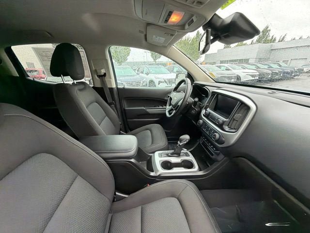 Used 2022 Chevrolet Colorado LT w/ Safety Package AWD/4WD image 17