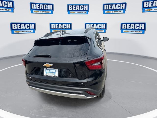 Used 2026 Chevrolet Trax LT FWD image 7