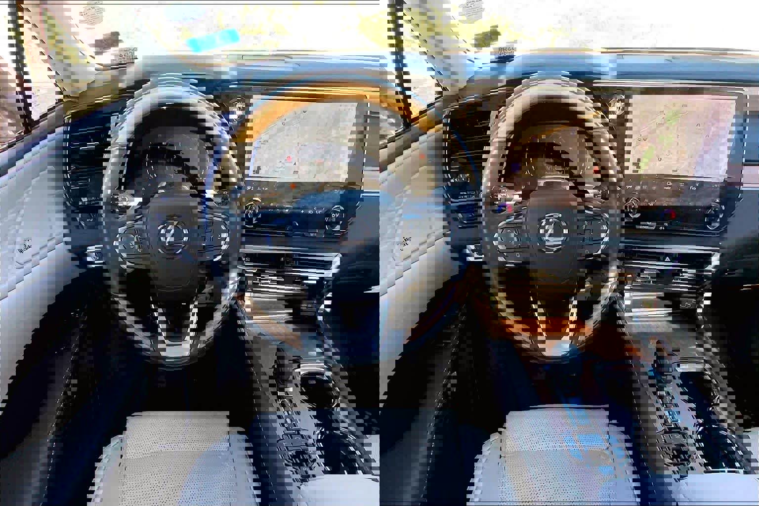 Certified 2024 Lexus RX 350 Luxury w/ Convenience Package image 6