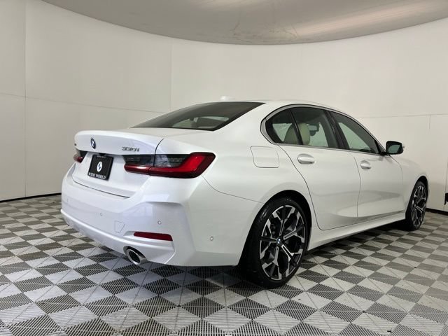 New 2026 BMW 330i xDrive Sedan w/ Premium Package AWD/4WD image 7