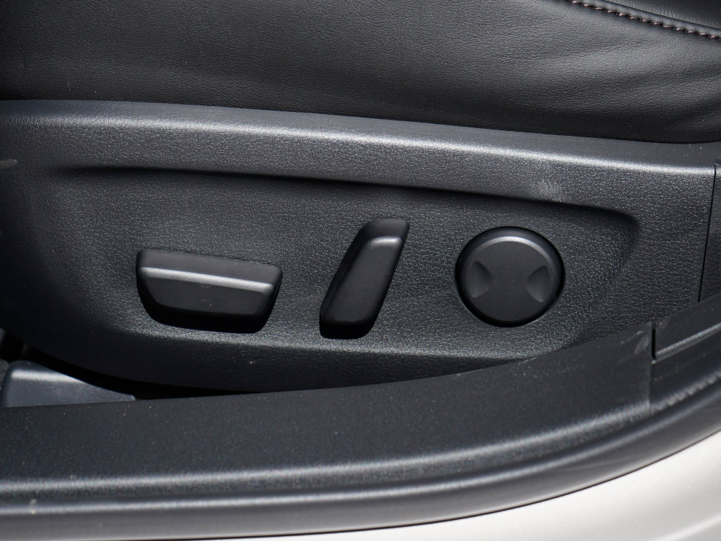 New 2026 MAZDA MAZDA3 2.5 S Hatchback w/ Premium Pkg image 34