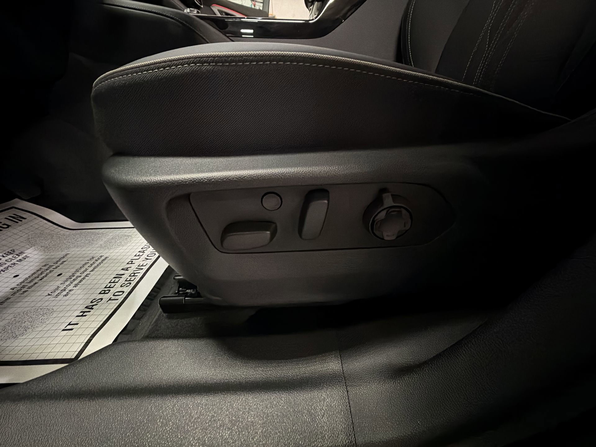 New 2026 Buick Envision Avenir image 19