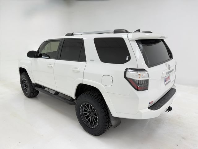 Used 2023 Toyota 4Runner SR5 AWD/4WD image 37