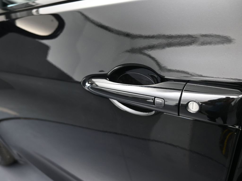 Used 2024 Chrysler Pacifica Limited w/ S Appearance Package image 40