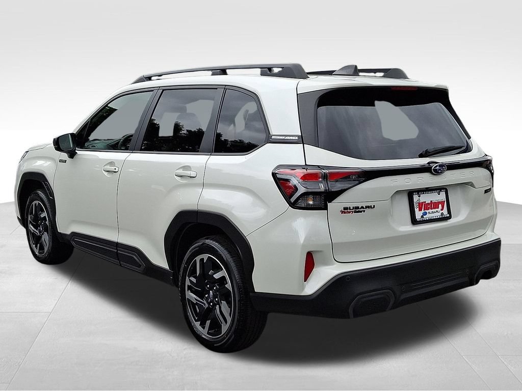 Certified 2025 Subaru Forester Limited AWD/4WD image 4