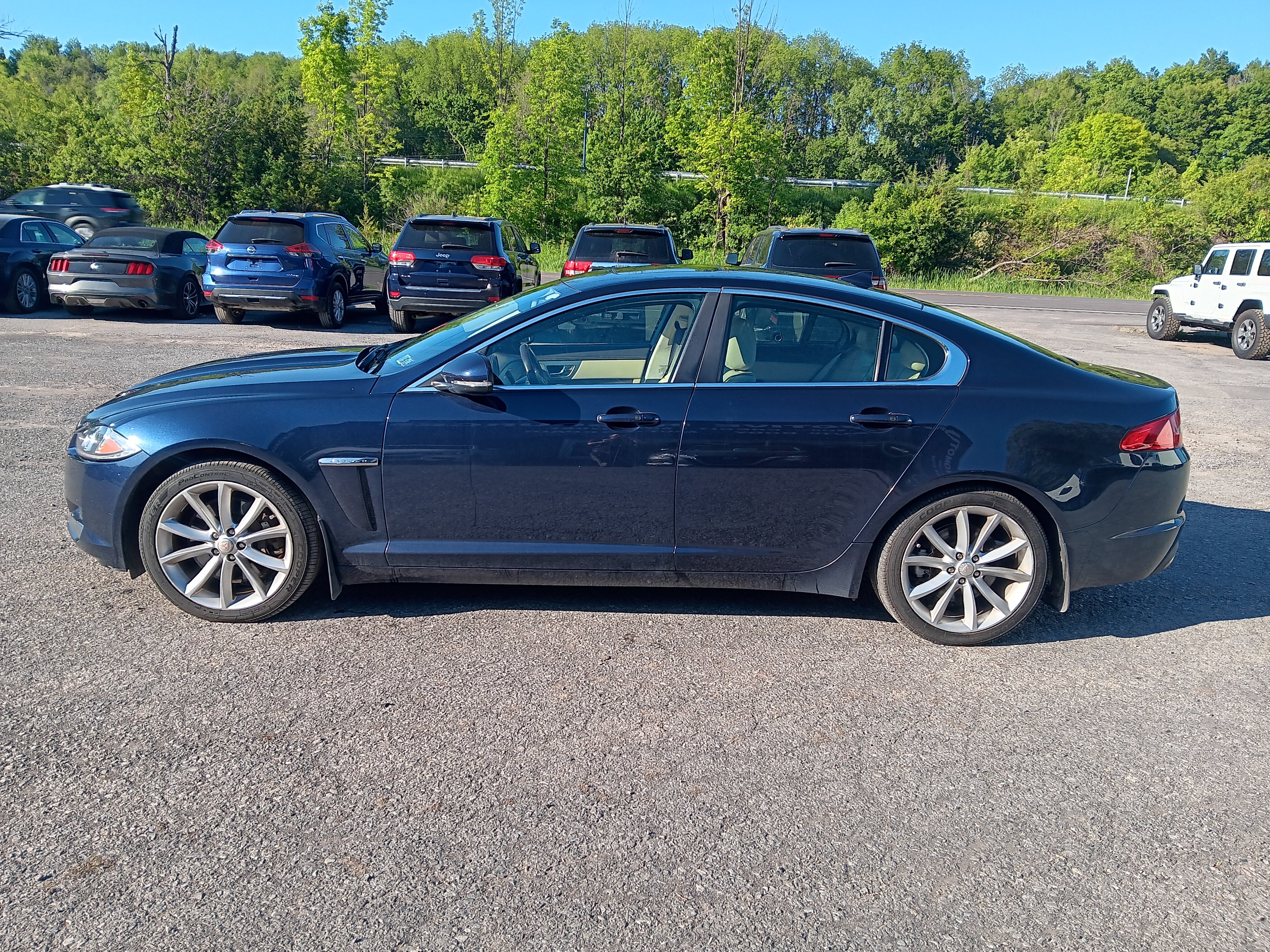 Used 2015 Jaguar XF Portfolio AWD/4WD image 2