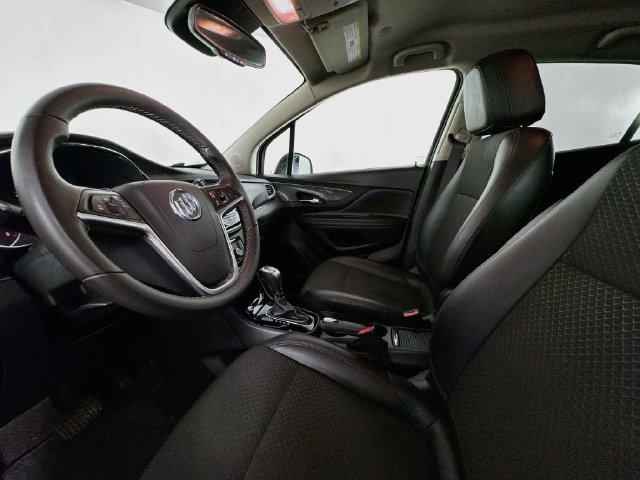 Used 2020 Buick Encore Preferred FWD image 19