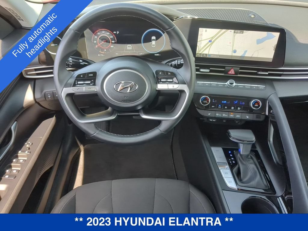 Used 2023 Hyundai Elantra SEL w/ Convenience Package FWD image 21