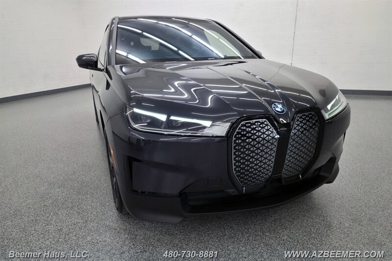 Used 2023 BMW iX xDrive50 w/ Convenience Package AWD/4WD image 8