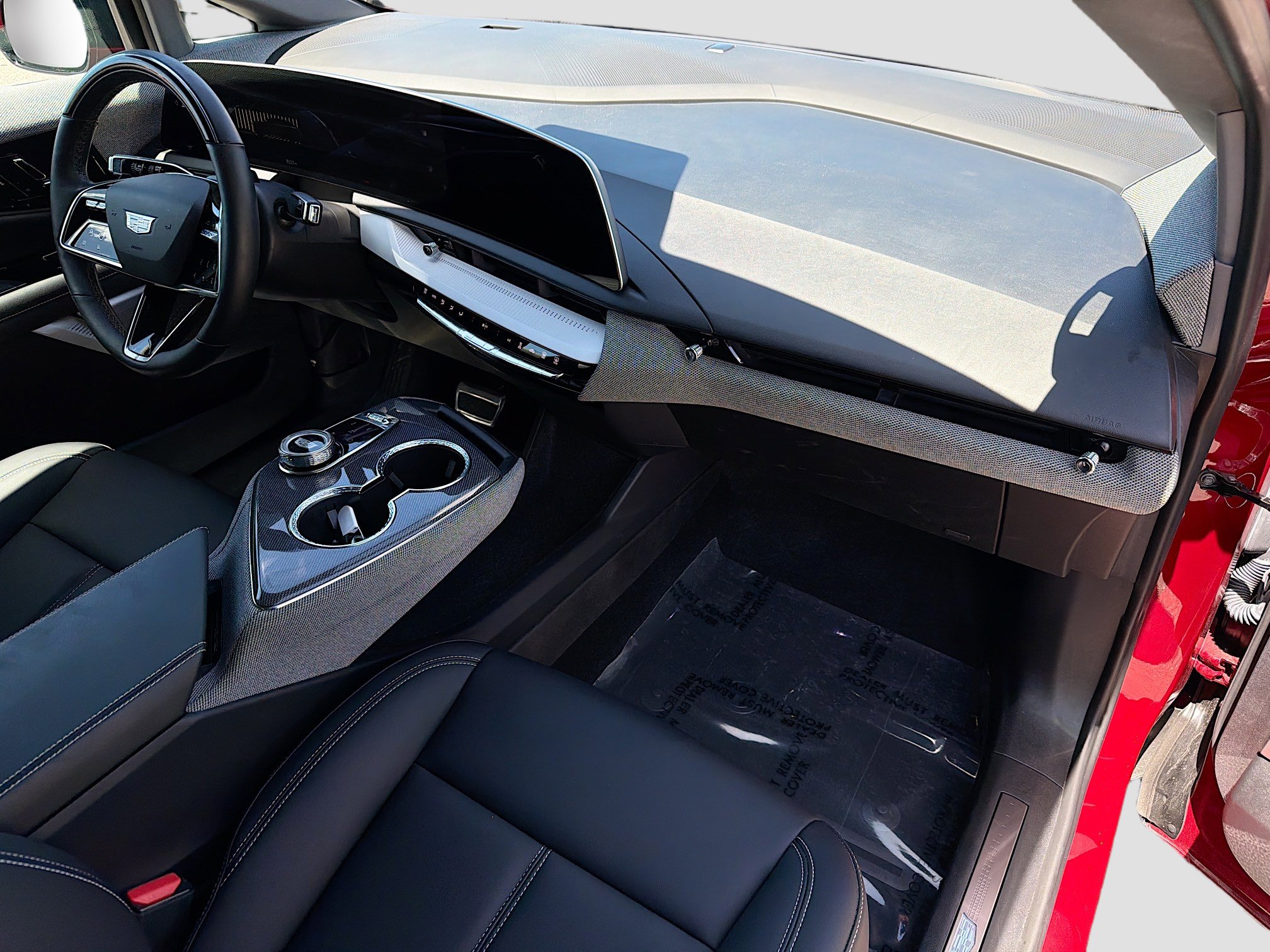 Used 2025 Cadillac Optiq Sport 1 image 14