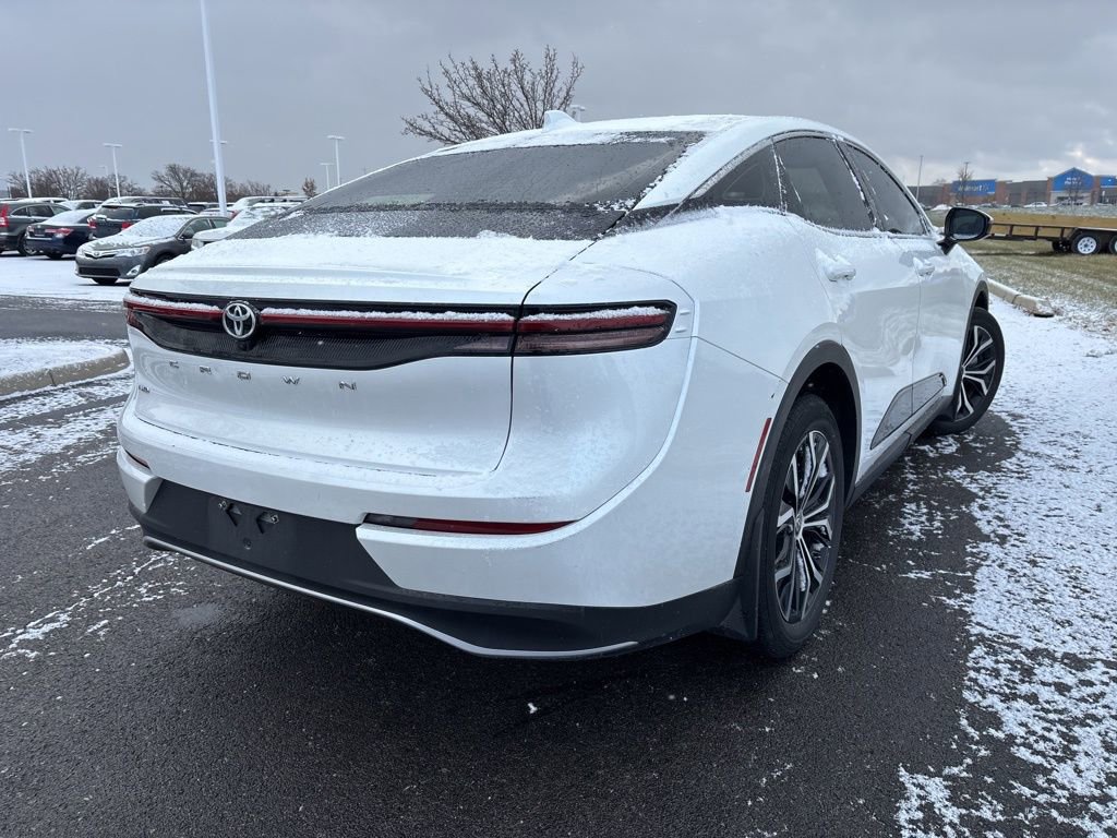 Used 2023 Toyota Crown XLE image 8