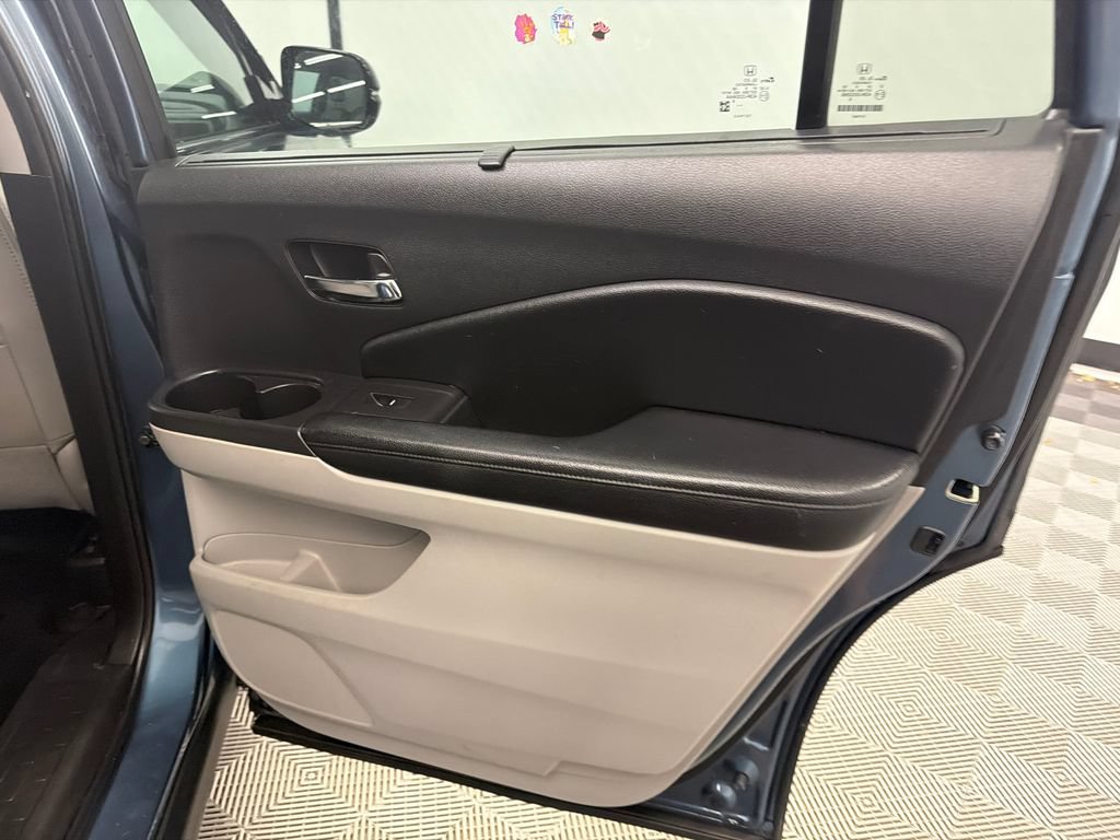 Used 2020 Honda Pilot Touring image 18