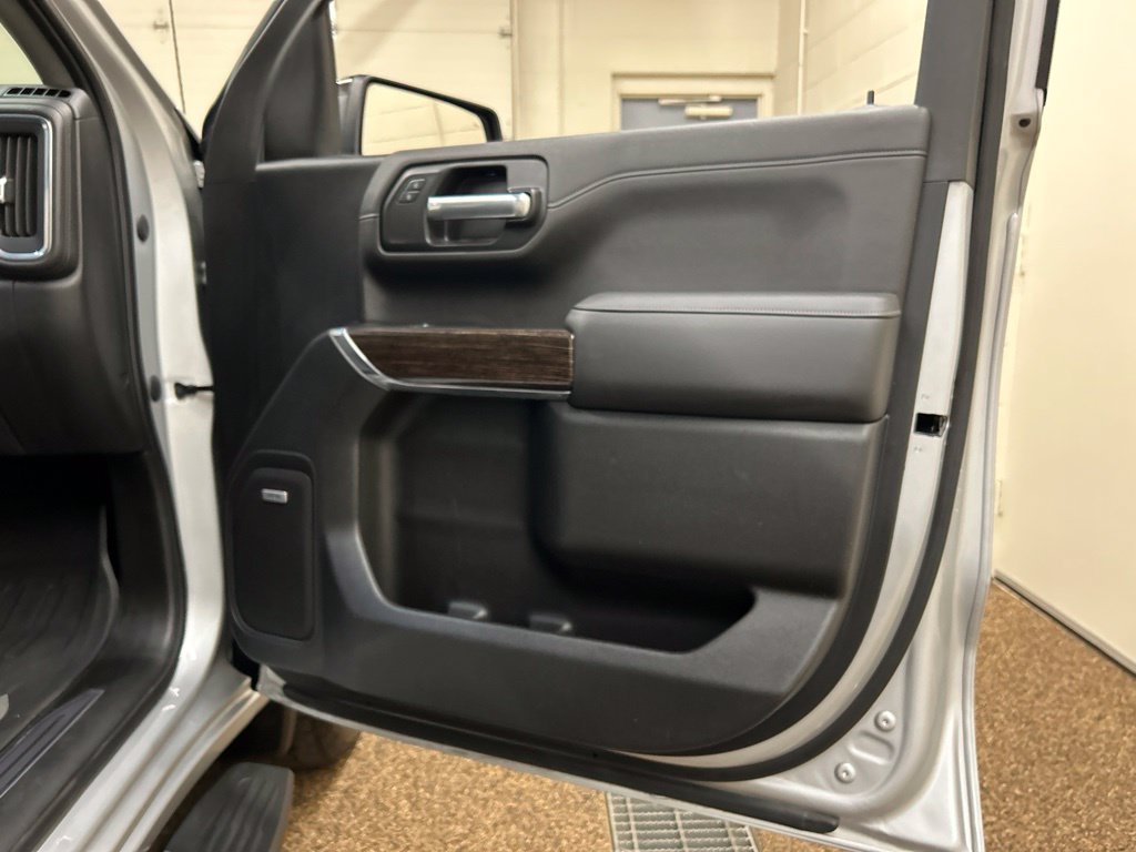 Used 2020 GMC Sierra 1500 Elevation w/ Elevation Value Package AWD/4WD image 18