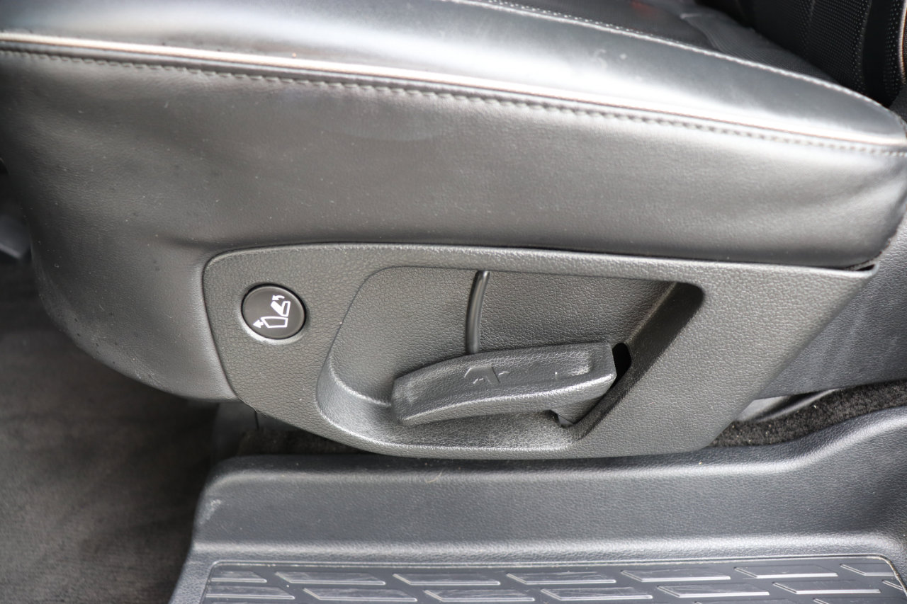 Used 2024 Hyundai Palisade Calligraphy image 32