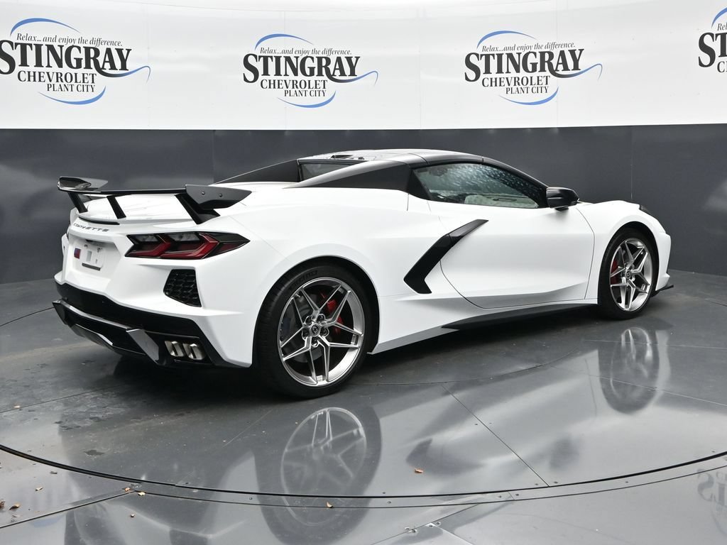 Used 2025 Chevrolet Corvette Stingray Premium Conv w/ Z51 Performance Package RWD image 7