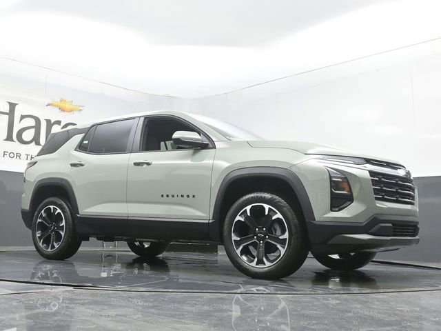 New 2026 Chevrolet Equinox LT w/ Convenience Package II image 2