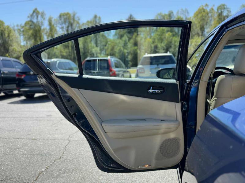 Used 2014 Nissan Maxima 3.5 SV w/ Premium Package FWD image 11