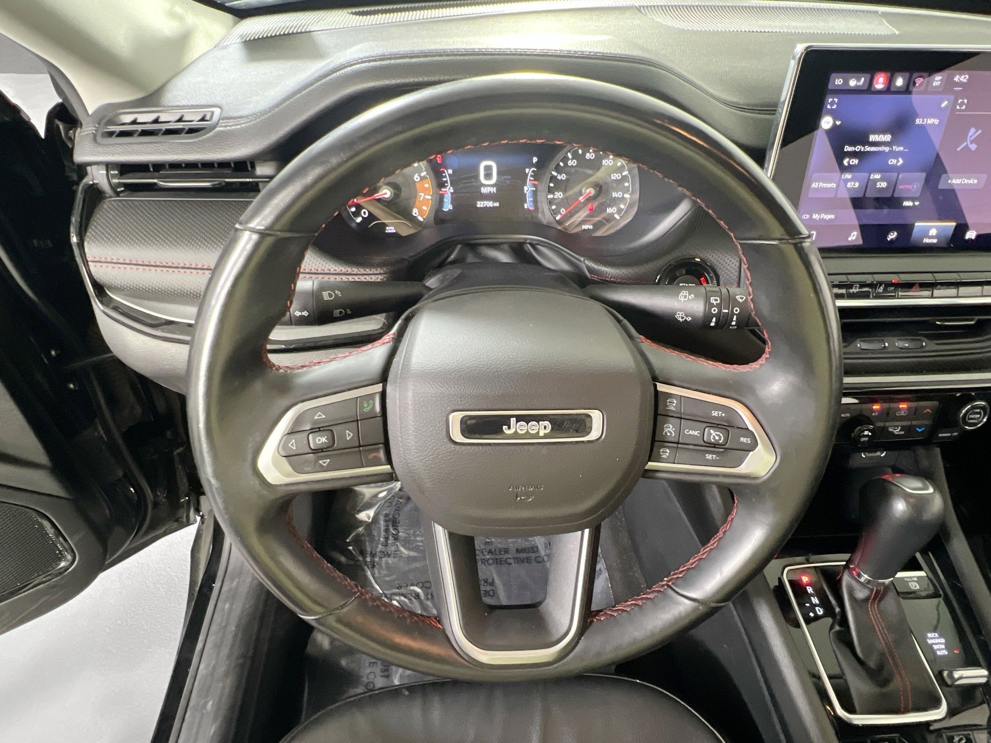 Used 2022 Jeep Compass Trailhawk w/ Trailhawk Convenience Group image 10