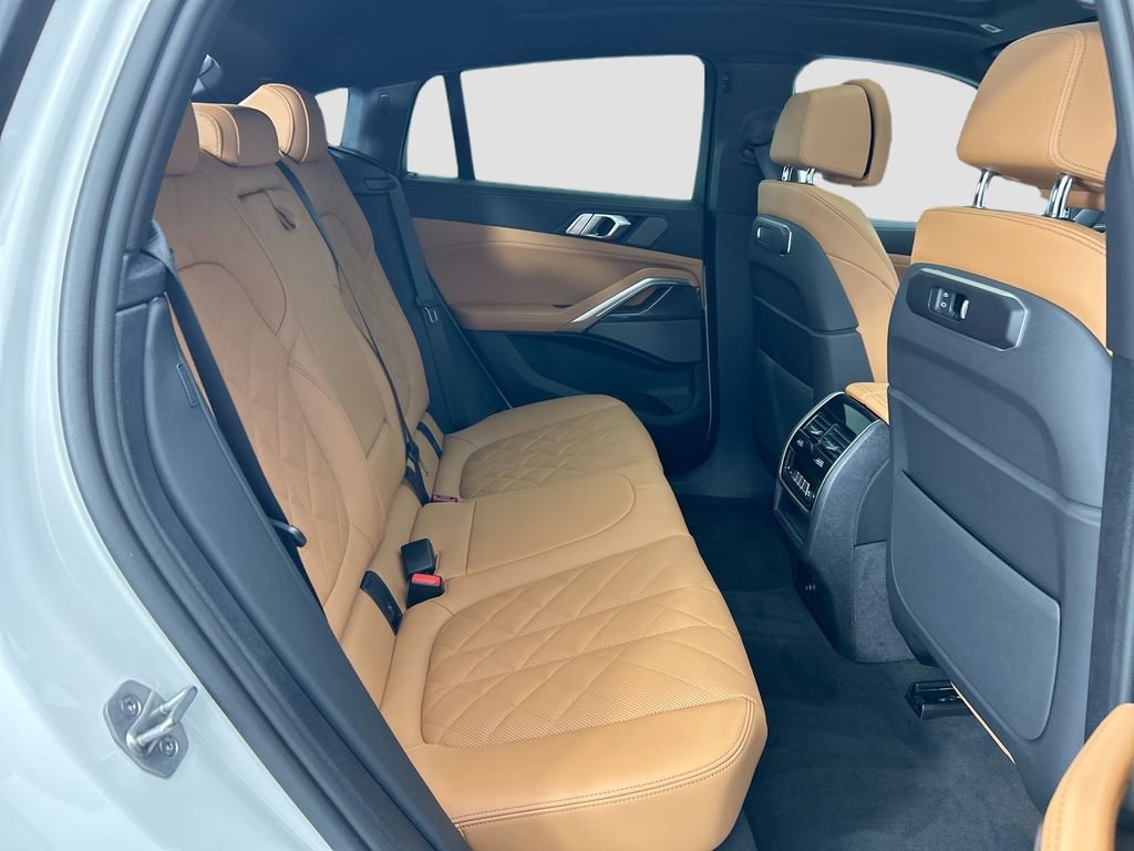New 2026 BMW X6 M60i AWD/4WD image 21
