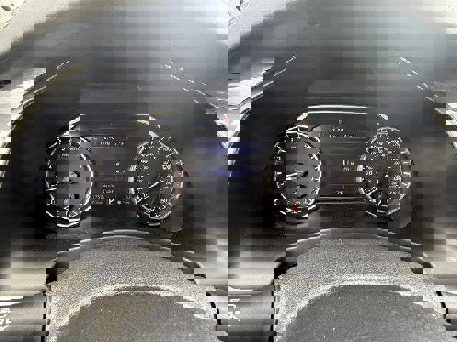 Used 2019 Nissan Murano SV w/ Premium Package image 17