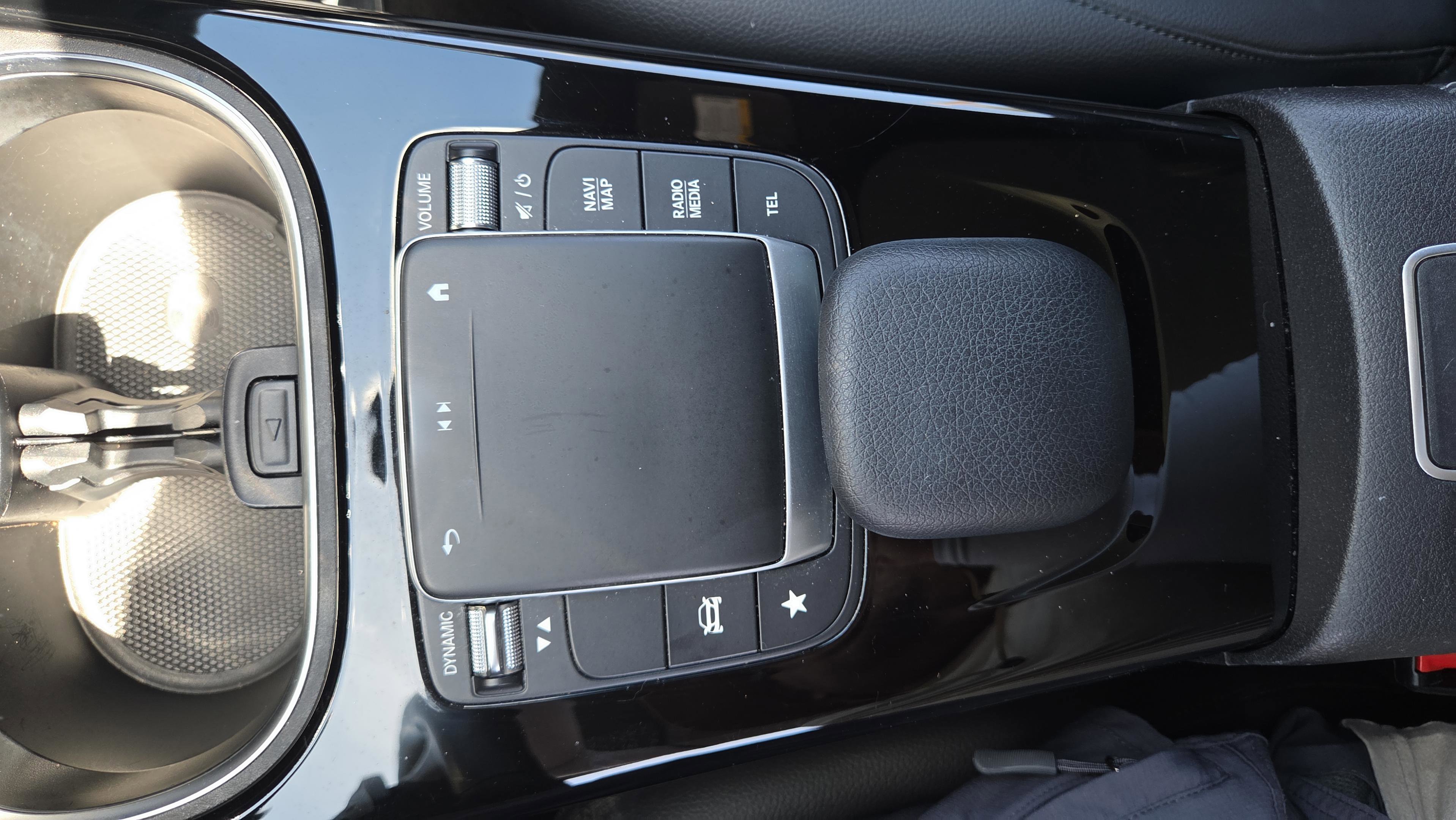 Used 2021 Mercedes-Benz CLA 250 image 32