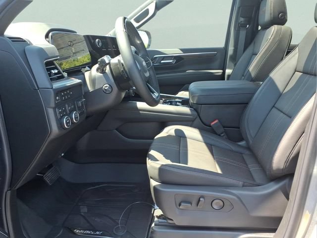 New 2026 Chevrolet Suburban High Country AWD/4WD image 17