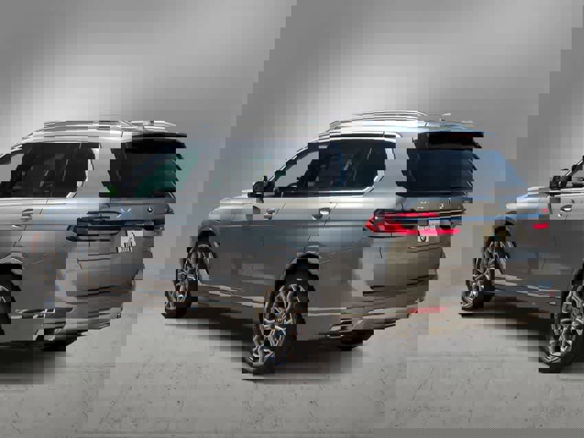 Certified 2026 BMW X7 xDrive40i w/ Executive Package image 6