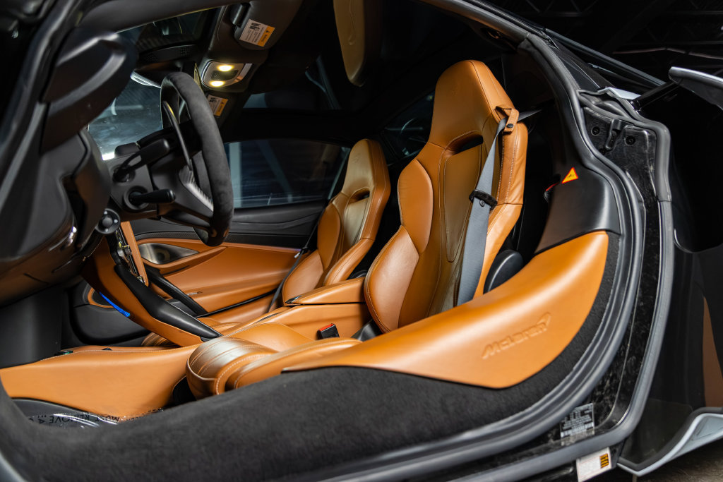 Used 2020 McLaren 720S Luxury RWD image 27